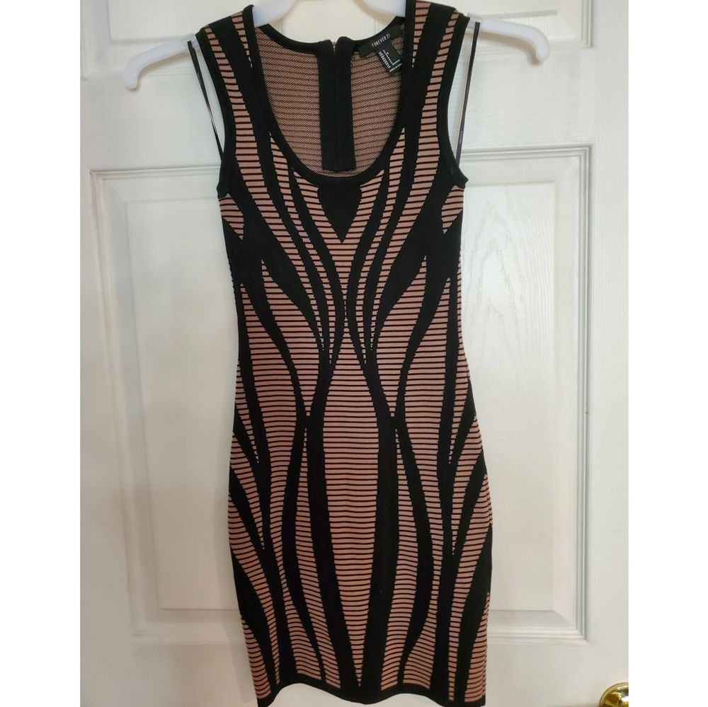NEVER WORN FOREVER 21 cocktail dress